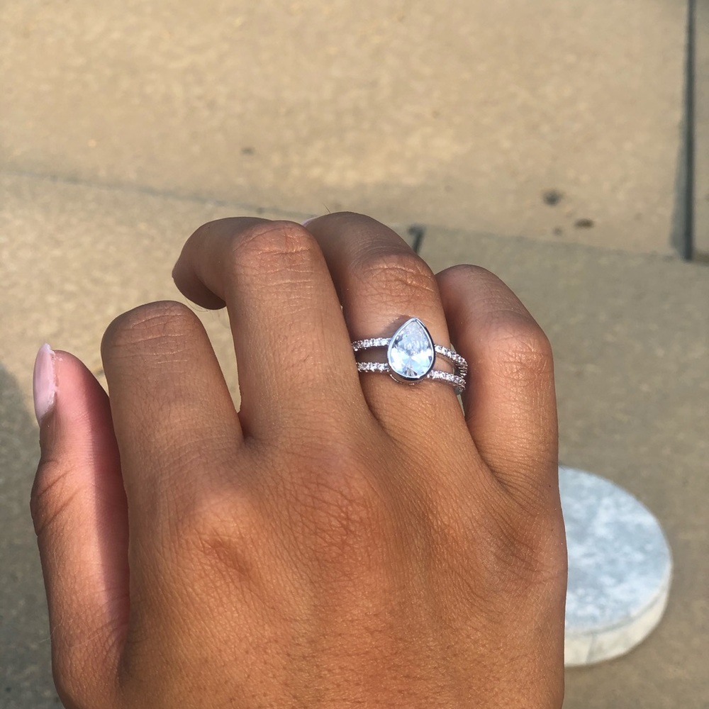 Love Ring π« - Picture 3 of 4